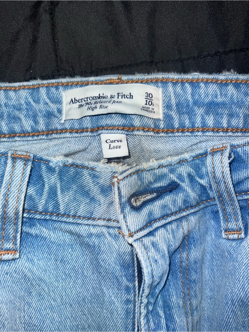 Abercrombie Light Blue High-Rise Jeans - Picture 2 of 3